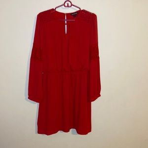 Dress with lace details